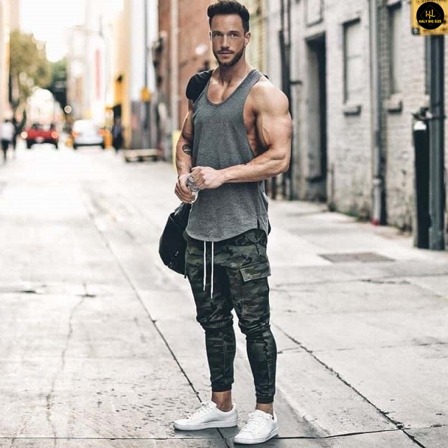 Quần jogger nam phối với áo ba lỗ