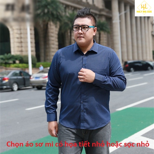 Chọn áo sơ mi có họa tiết nhỏ hoặc sọc nhỏ