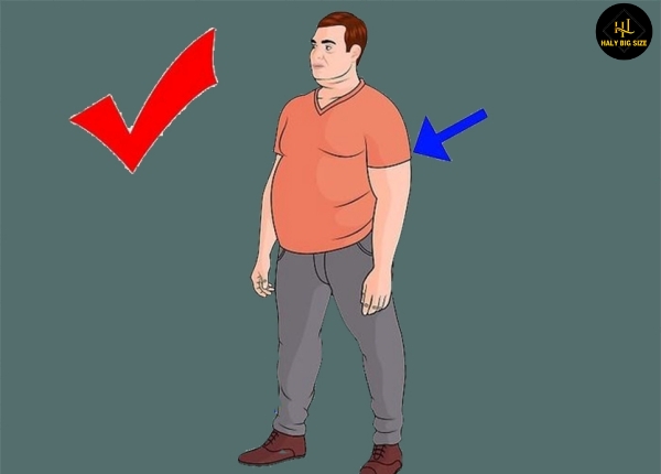 Chọn áo thun có độ rộng tay áo ôm sát bắp tay